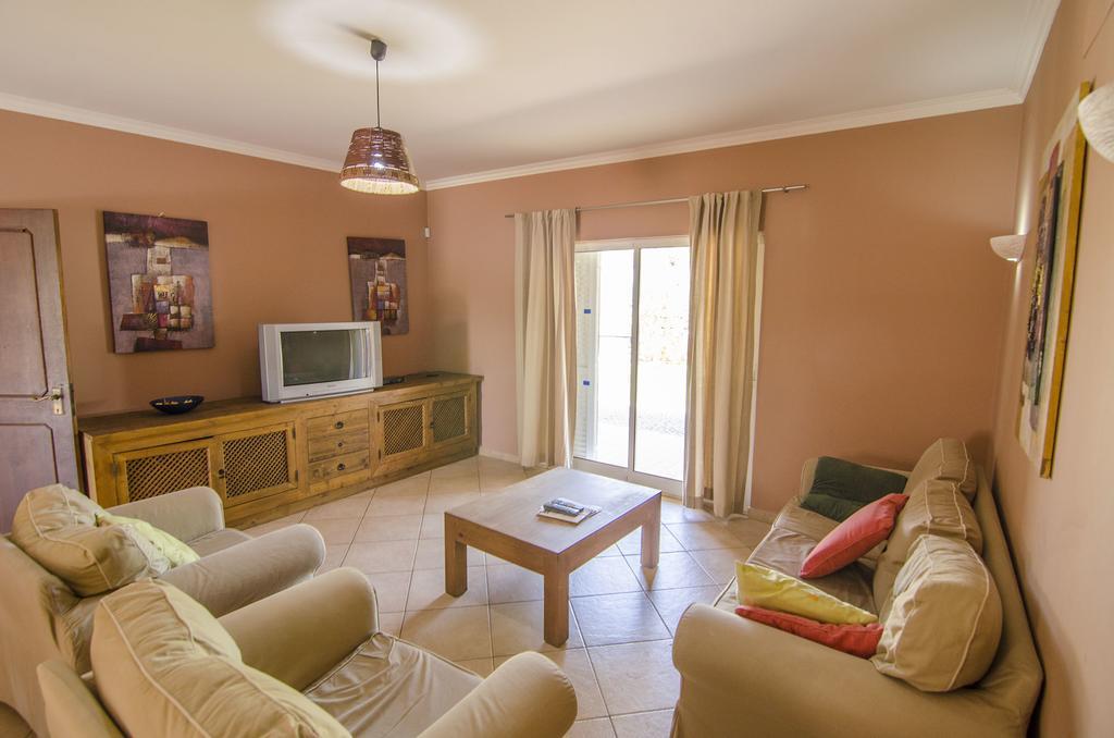Villa Anita Quarteira Exterior photo